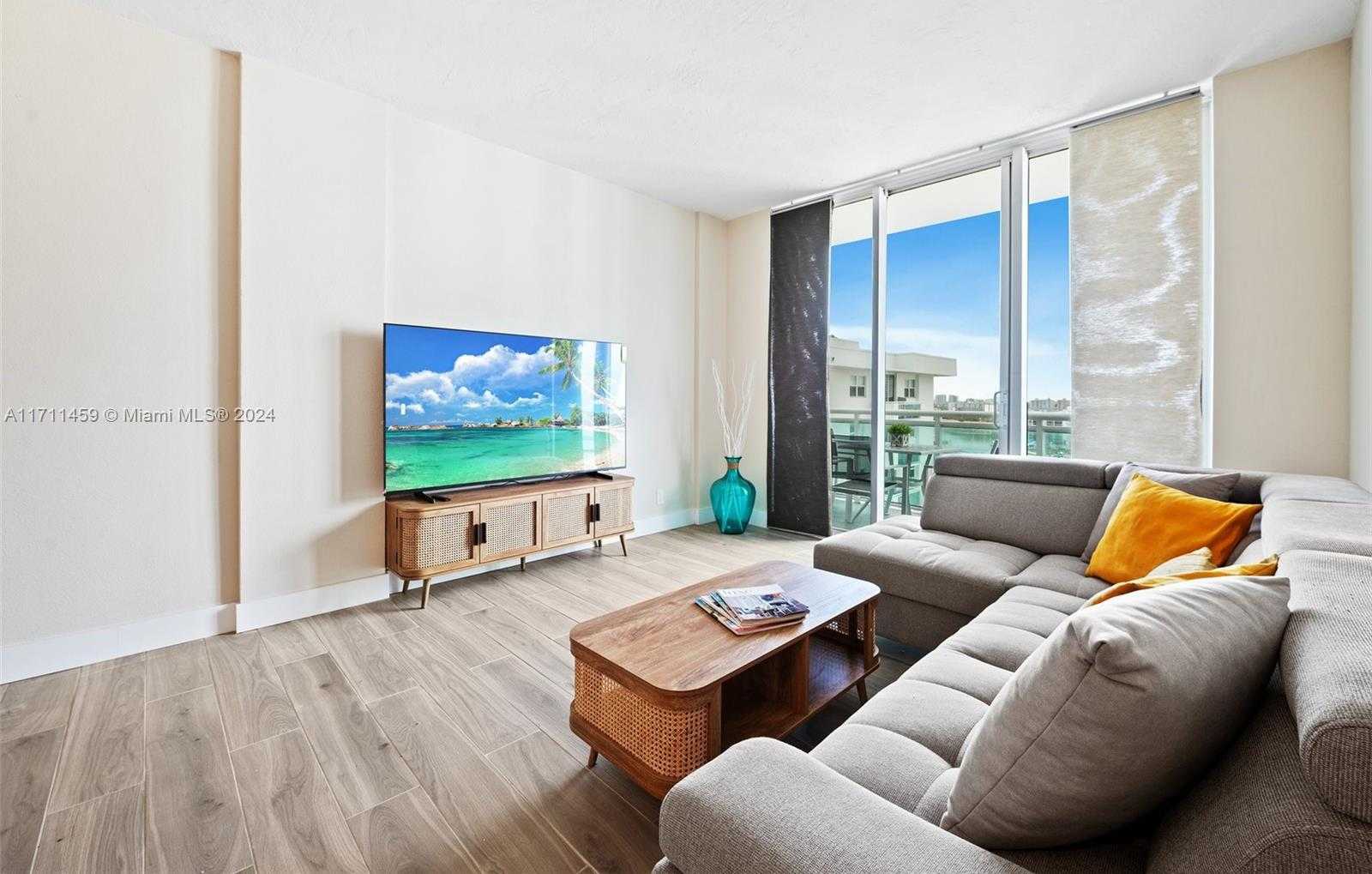Small Image of 3001 SOUTH OCEAN DR #1639, Hollywood Number 7