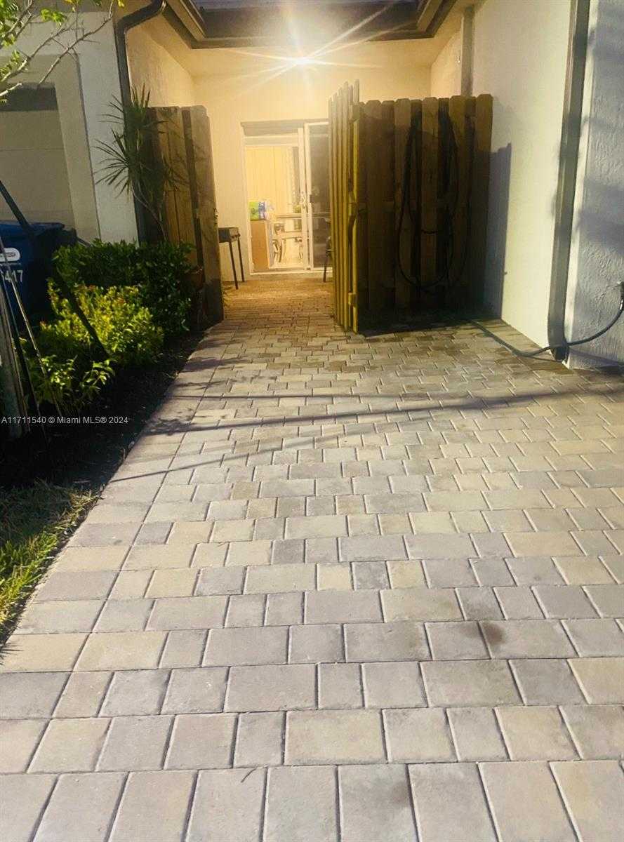 Small Image of 26413 SOUTH WEST 149TH AVE #26413, Homestead Number 6