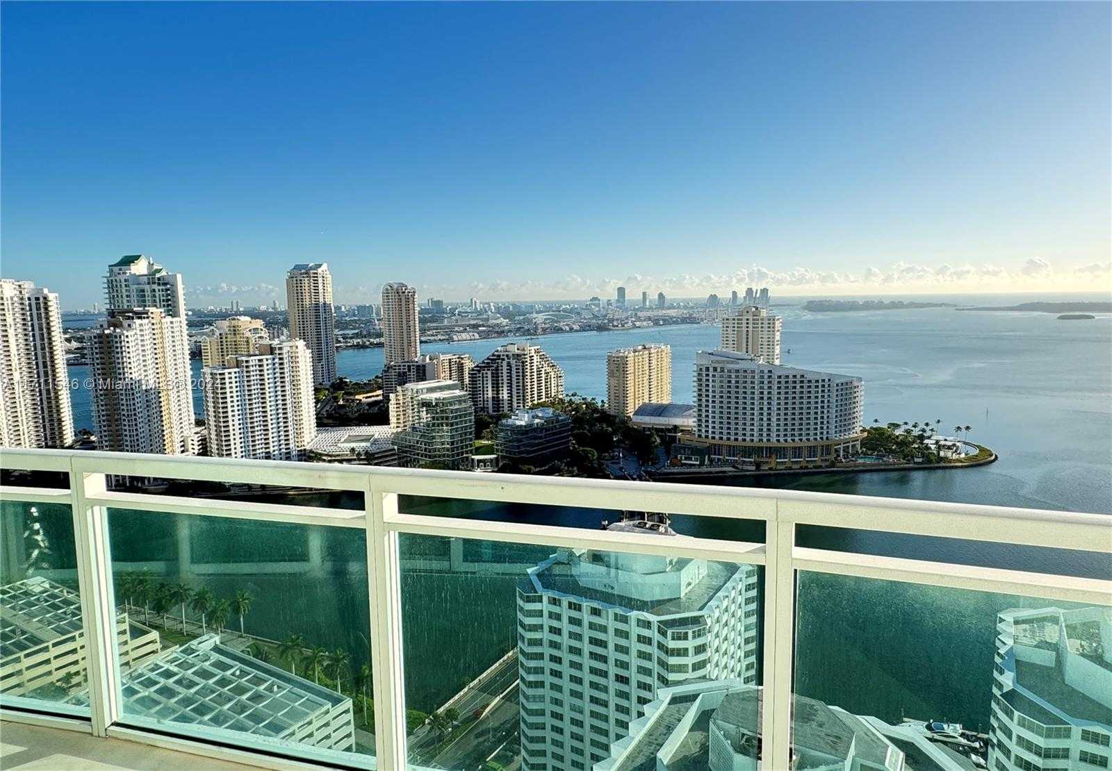 Small Image of 950 BRICKELL BAY DR #3610, Miami Number 12