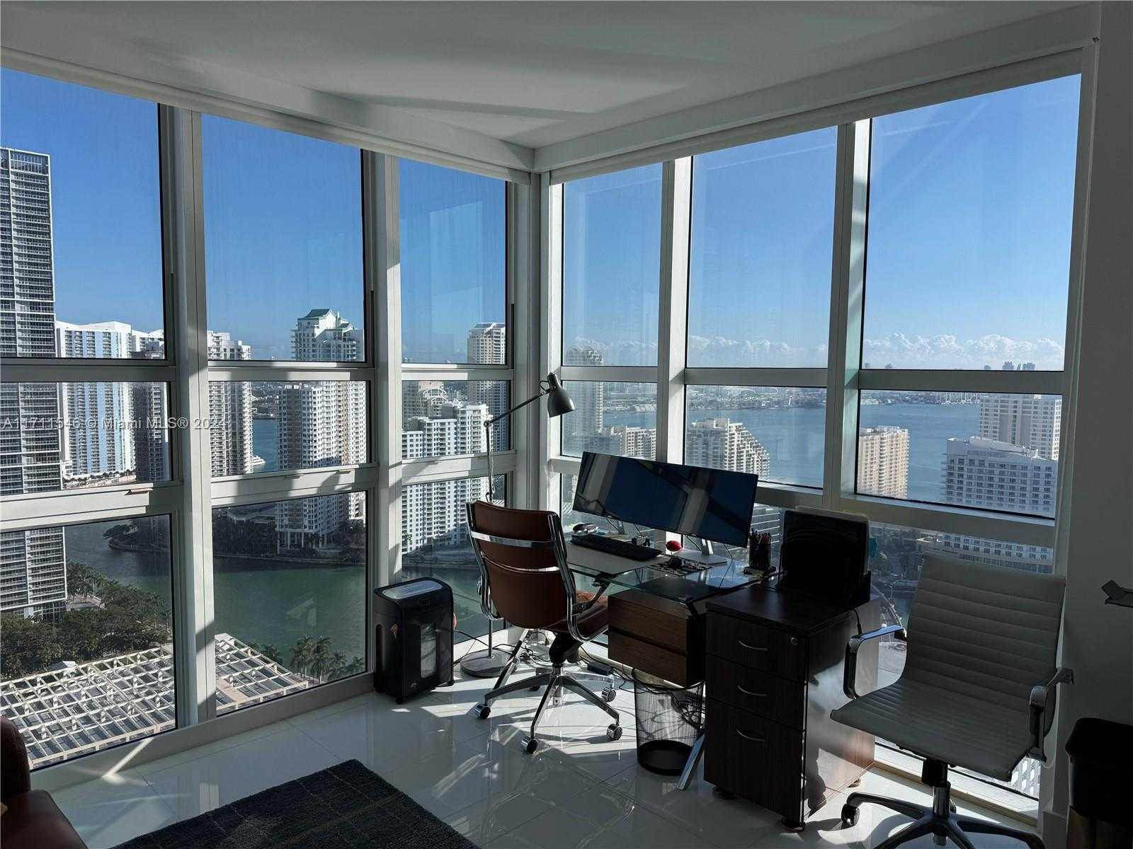 Small Image of 950 BRICKELL BAY DR #3610, Miami Number 14