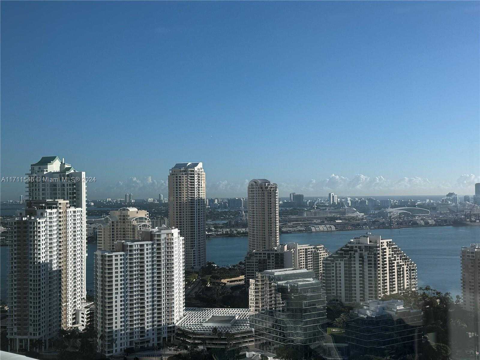 Small Image of 950 BRICKELL BAY DR #3610, Miami Number 17
