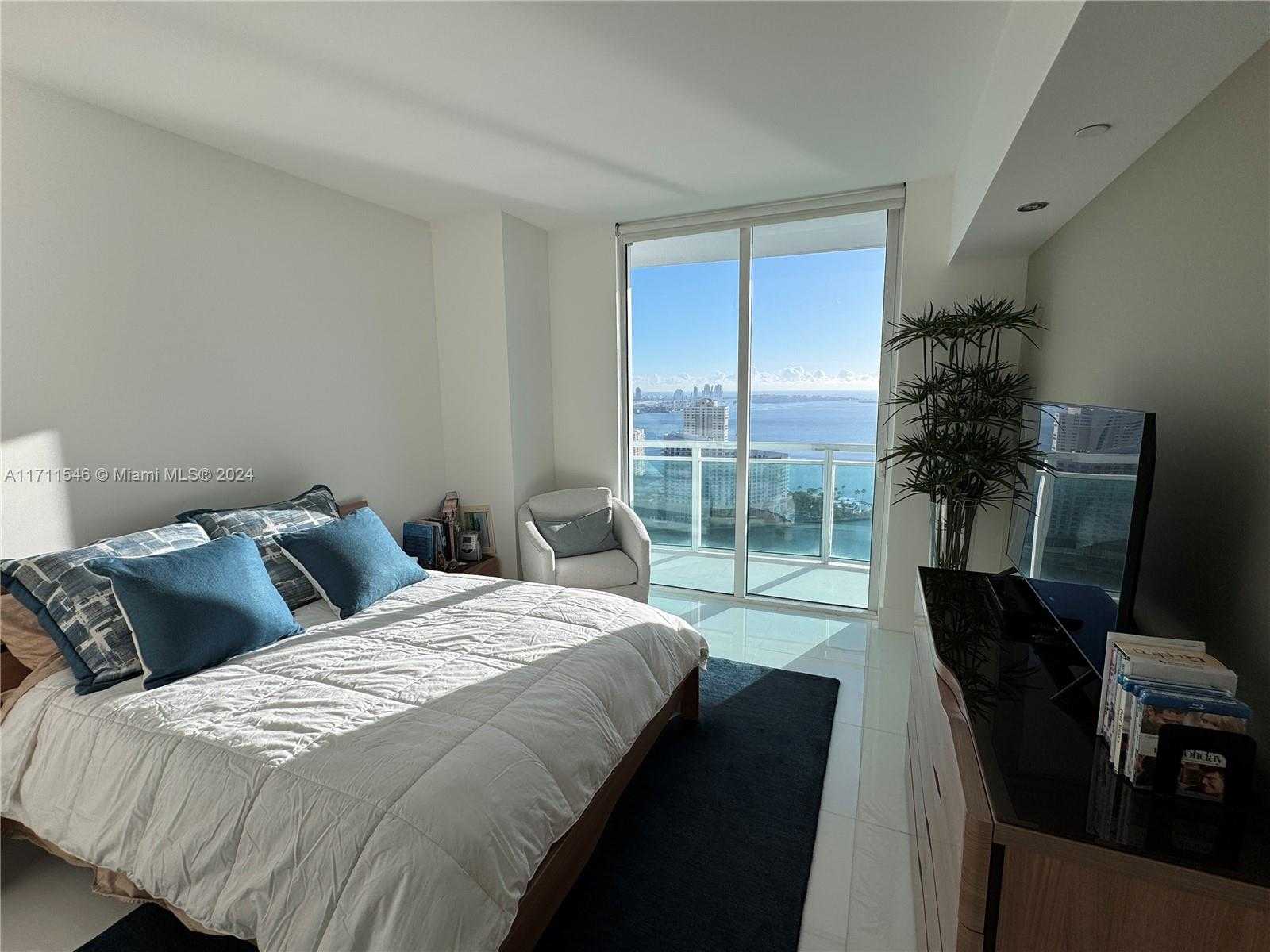 Small Image of 950 BRICKELL BAY DR #3610, Miami Number 21