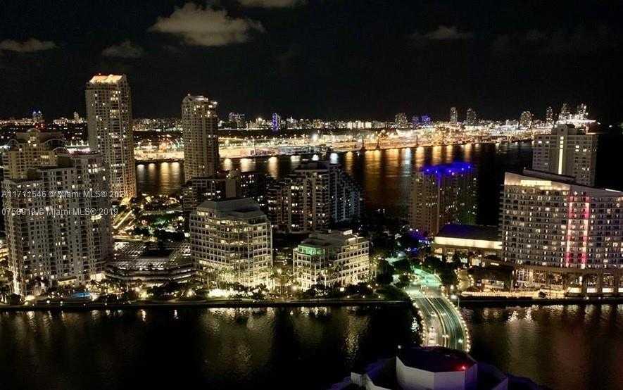 Small Image of 950 BRICKELL BAY DR #3610, Miami Number 31