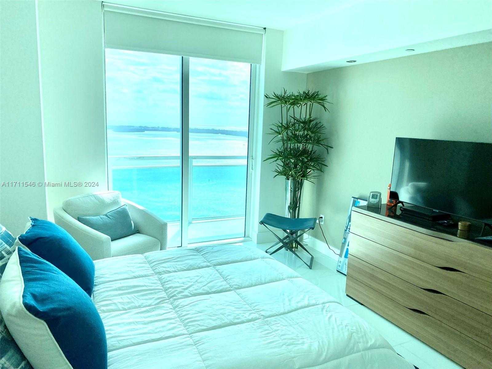 Small Image of 950 BRICKELL BAY DR #3610, Miami Number 46