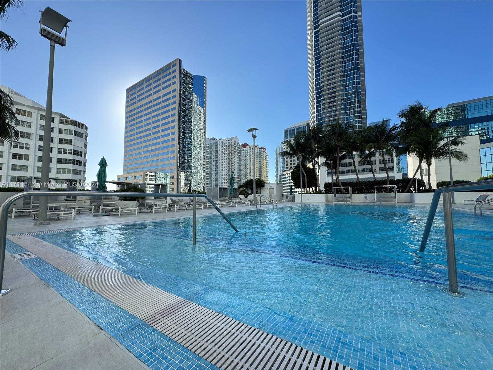 Small Image of 950 BRICKELL BAY DR #3610, Miami Number 48