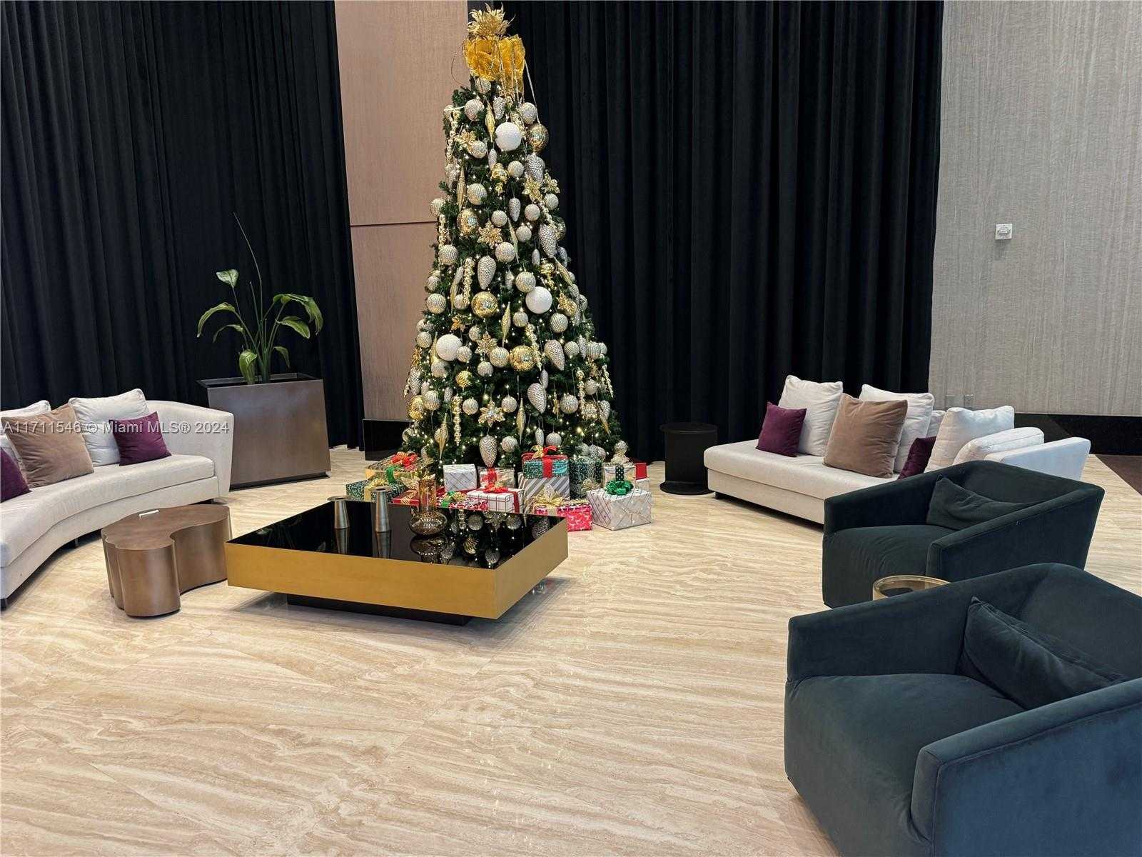 Small Image of 950 BRICKELL BAY DR #3610, Miami Number 58