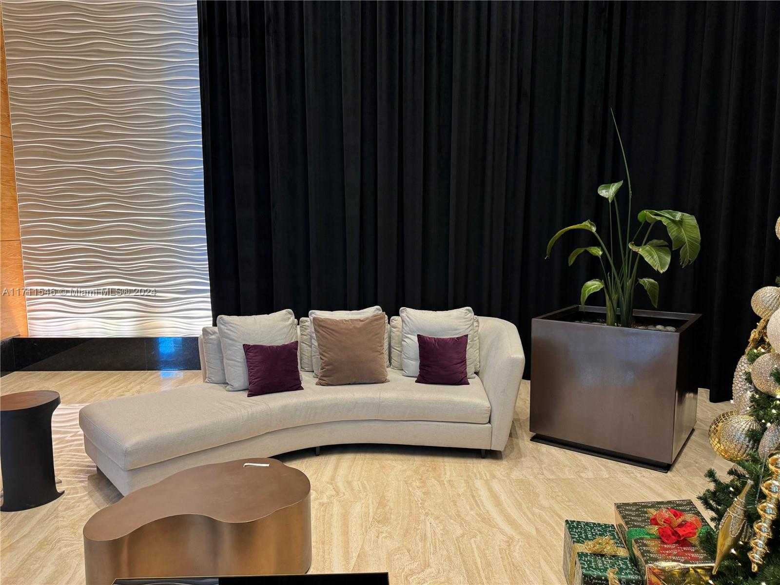 Small Image of 950 BRICKELL BAY DR #3610, Miami Number 59
