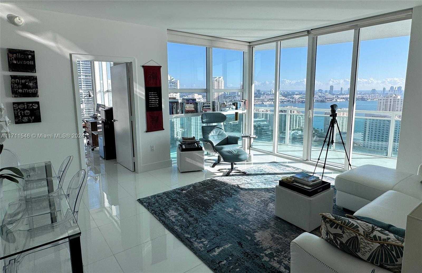 Small Image of 950 BRICKELL BAY DR #3610, Miami Number 7