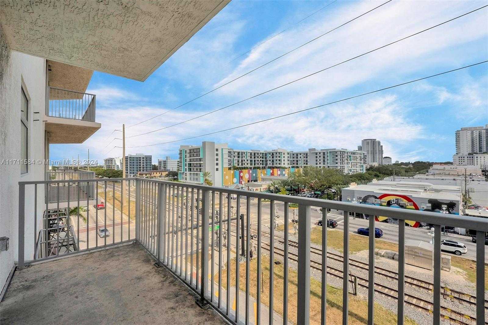 Small Image of 140 SOUTH DIXIE HWY #413, Hollywood Number 13