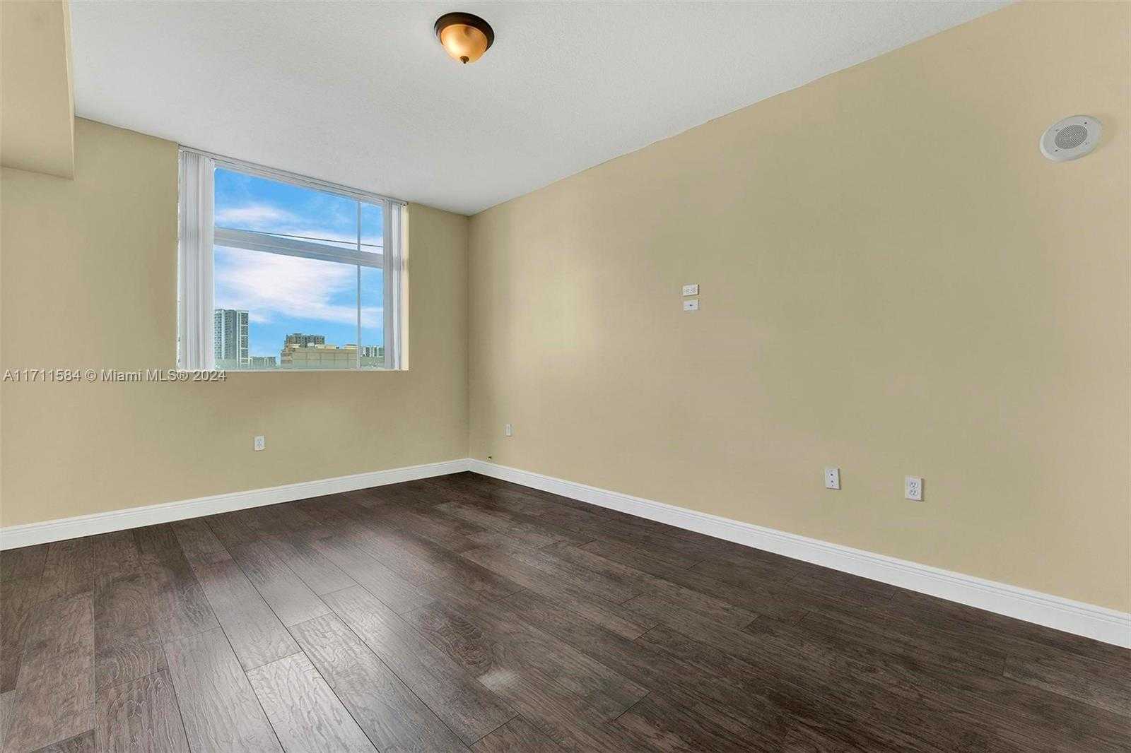 Small Image of 140 SOUTH DIXIE HWY #413, Hollywood Number 26