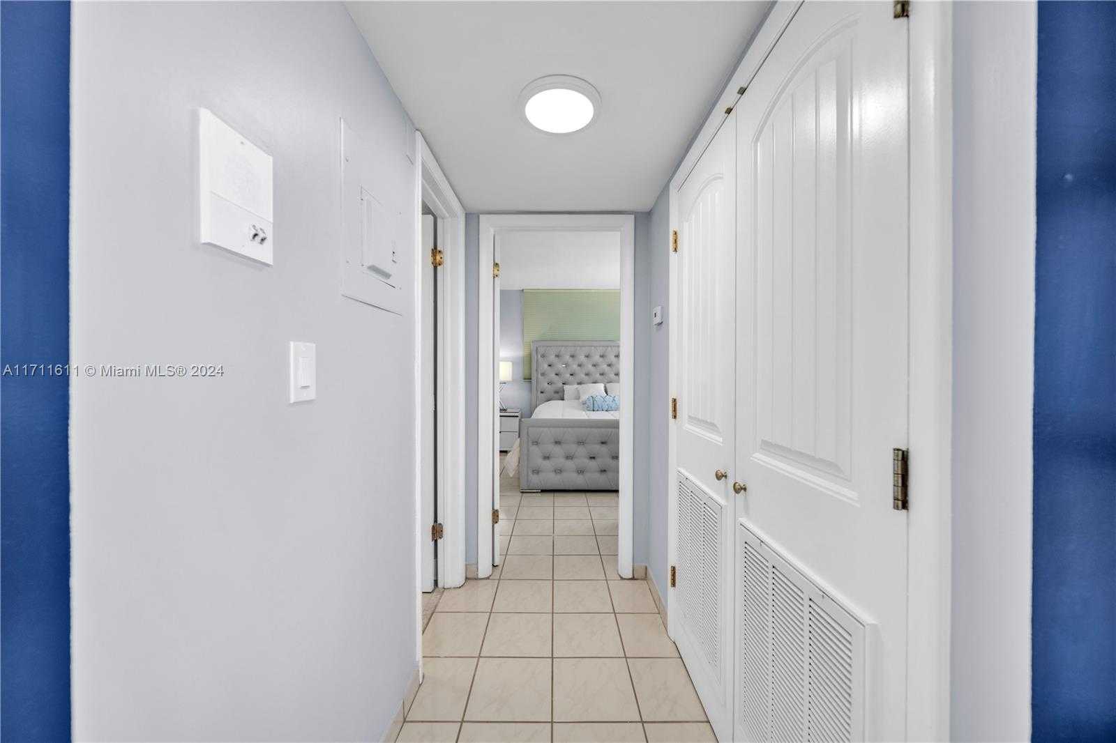 Small Image of 6900 BAY DR #11I, Miami Beach Number 12