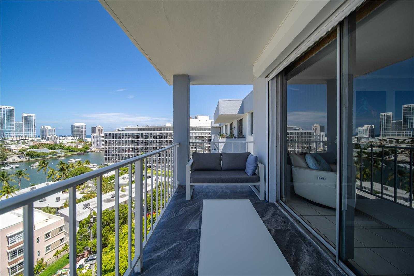 Small Image of 6900 BAY DR #11I, Miami Beach Number 23