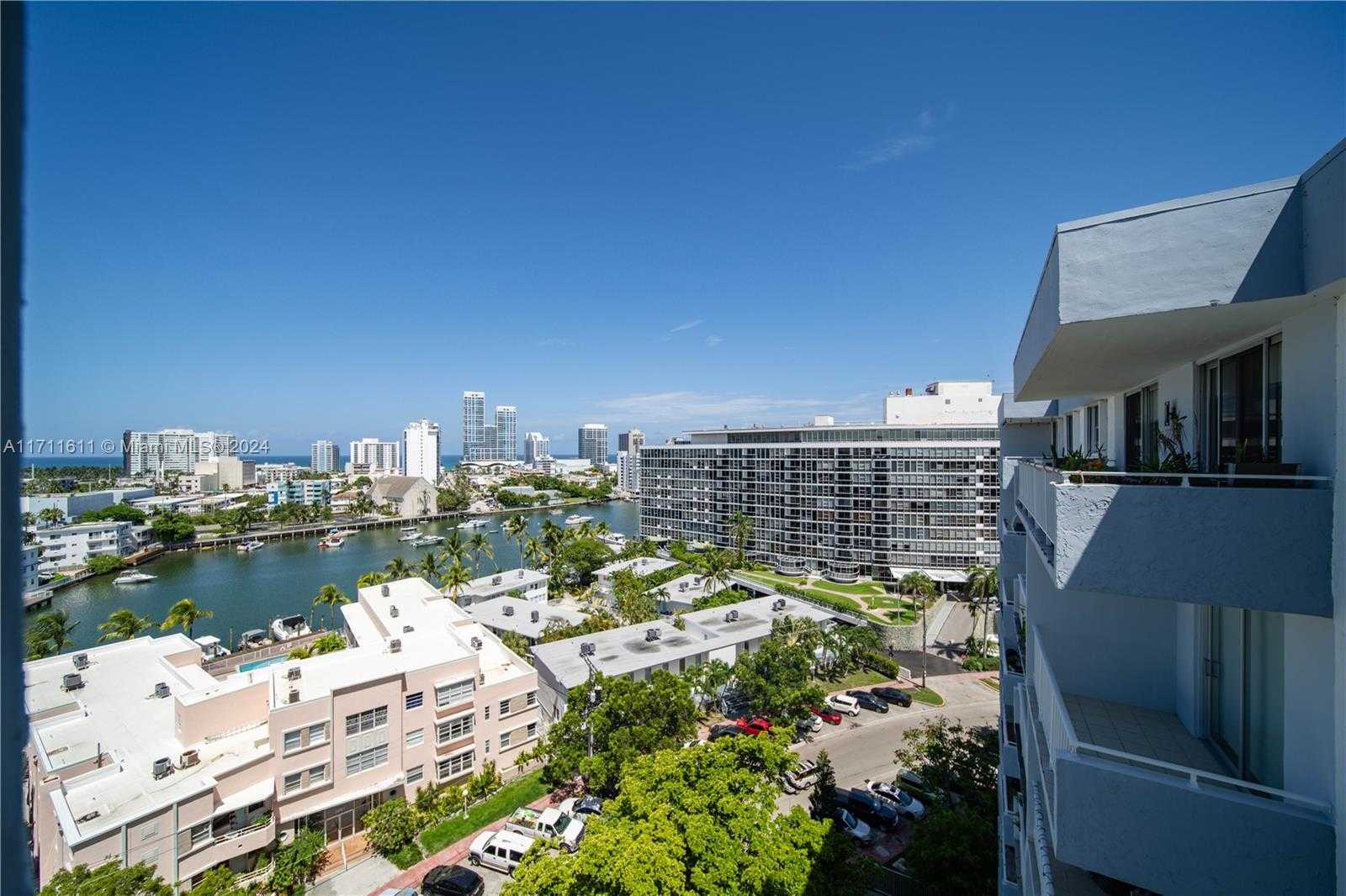 Small Image of 6900 BAY DR #11I, Miami Beach Number 27