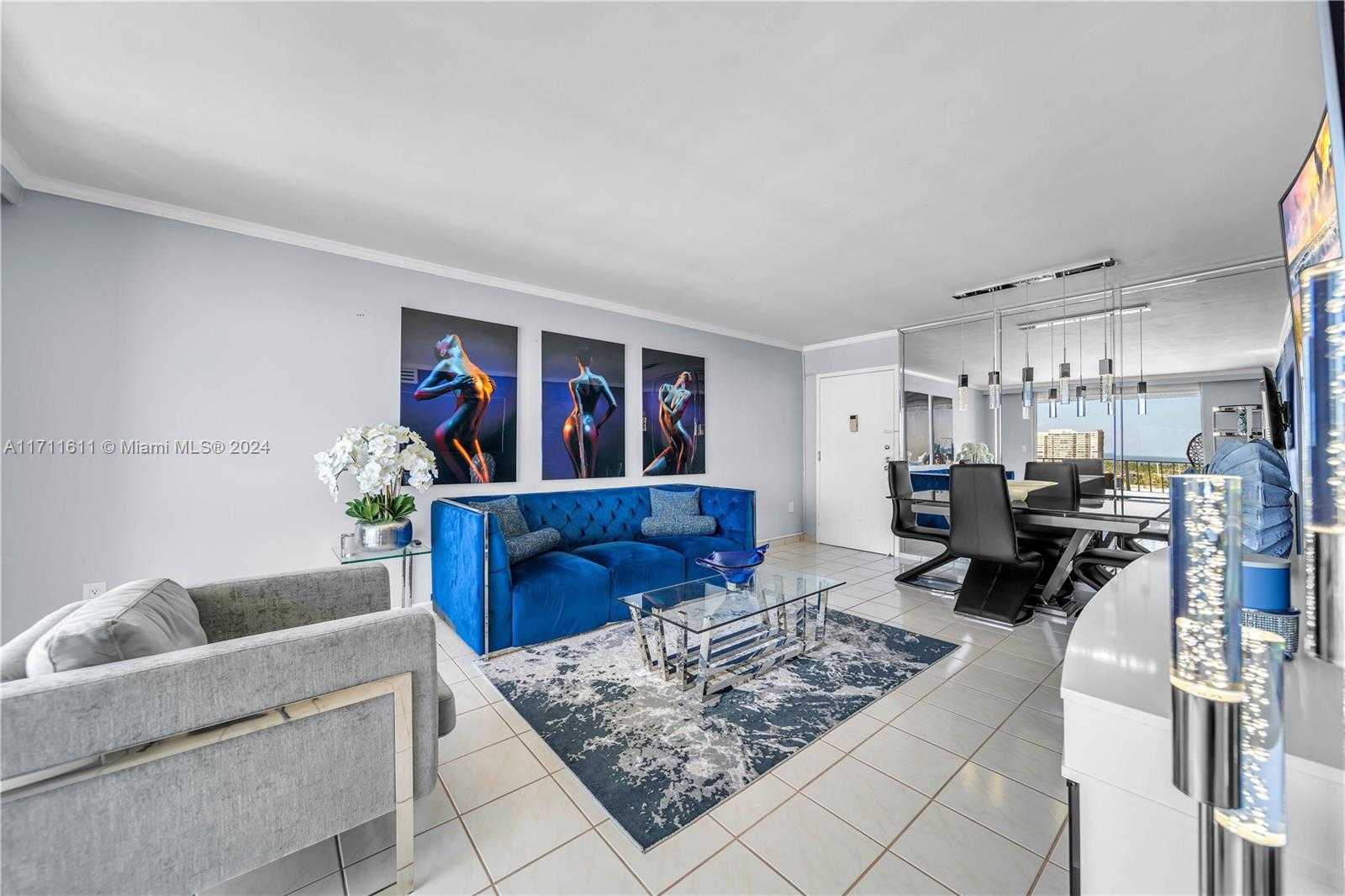 Small Image of 6900 BAY DR #11I, Miami Beach Number 3