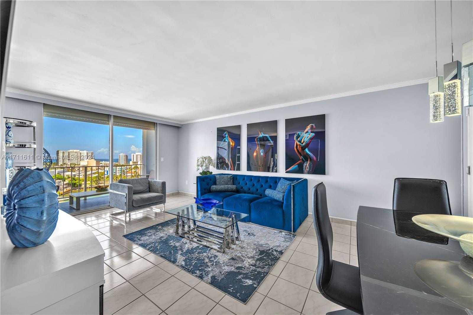 Small Image of 6900 BAY DR #11I, Miami Beach Number 4