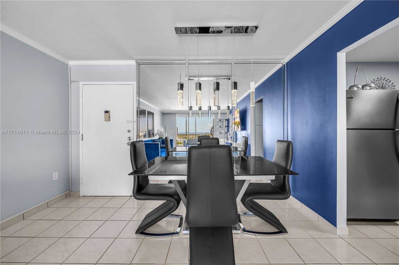 Small Image of 6900 BAY DR #11I, Miami Beach Number 7