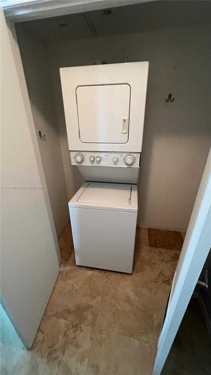 Small Image of 9055 SOUTH WEST 73RD CT #2007, Miami Number 13