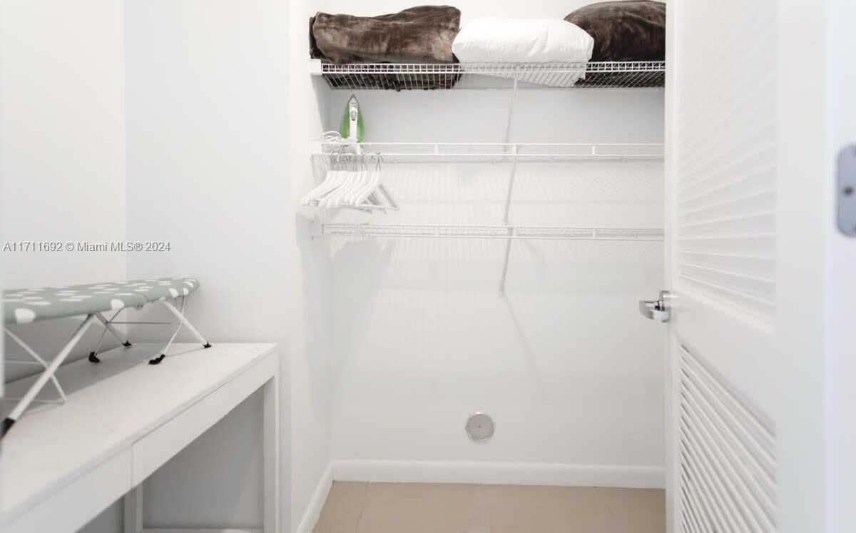 Small Image of 3250 NORTH EAST 1ST AVE #505, Miami Number 19