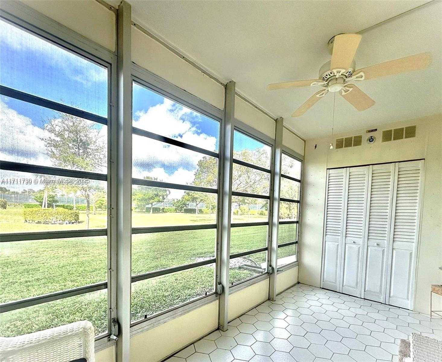 Small Image of 1016 NEWCASTLE A #1016, Boca Raton Number 13