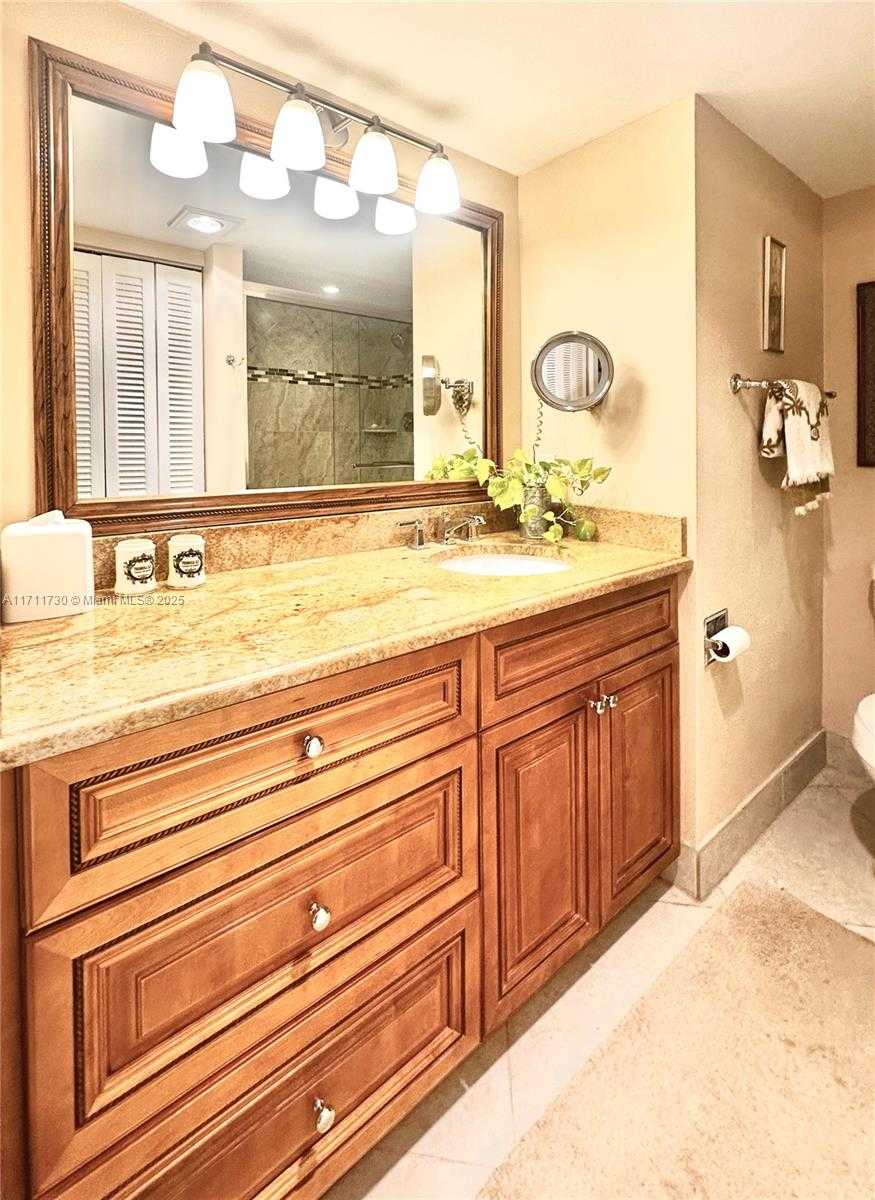 Small Image of 1016 NEWCASTLE A #1016, Boca Raton Number 14