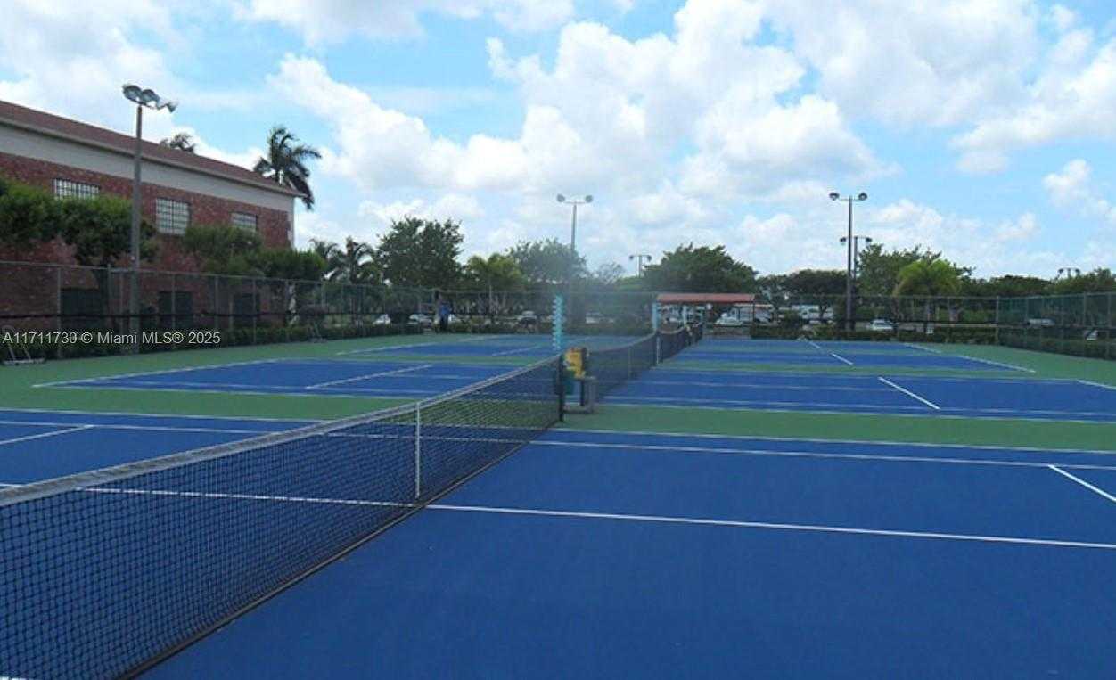 Small Image of 1016 NEWCASTLE A #1016, Boca Raton Number 31
