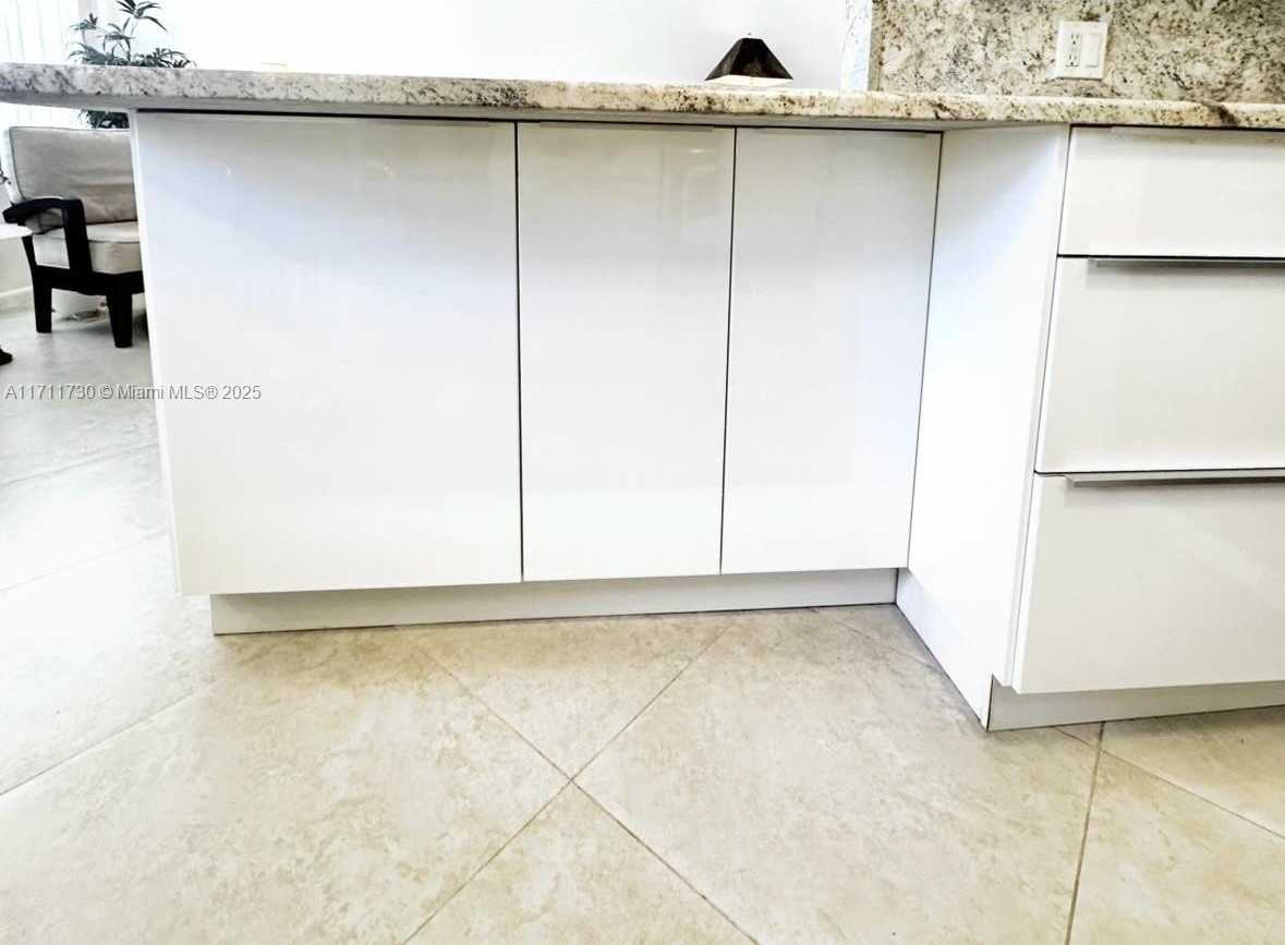 Small Image of 1016 NEWCASTLE A #1016, Boca Raton Number 5