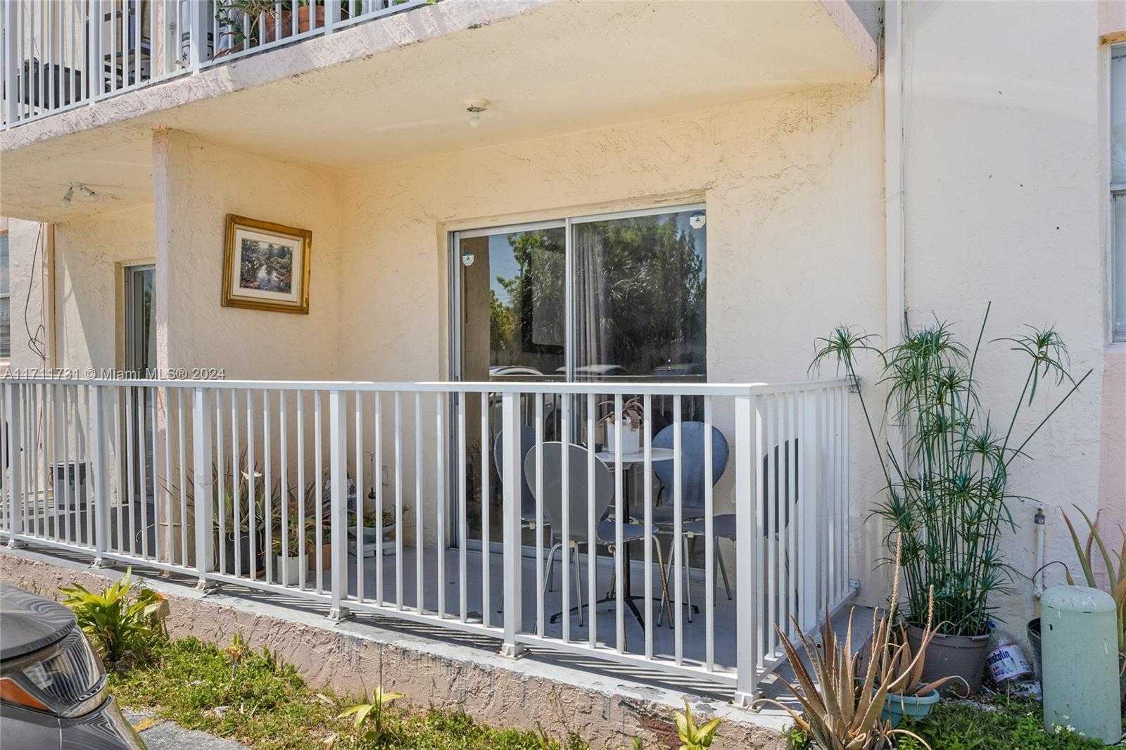 Small Image of 16465 NORTH EAST 22ND AVE #120, North Miami Beach Number 10