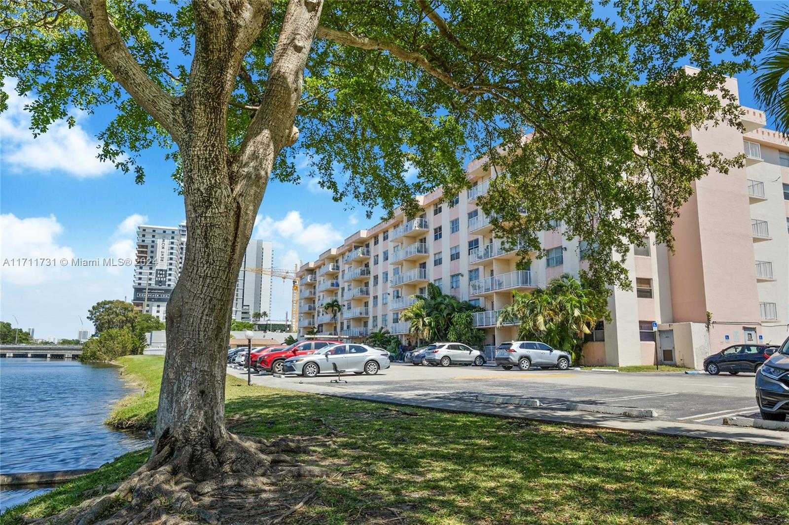 Small Image of 16465 NORTH EAST 22ND AVE #120, North Miami Beach Number 12