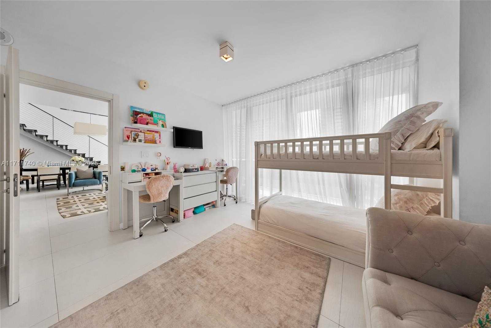 Small Image of 200 BISCAYNE BOULEVARD WAY #904, Miami Number 16