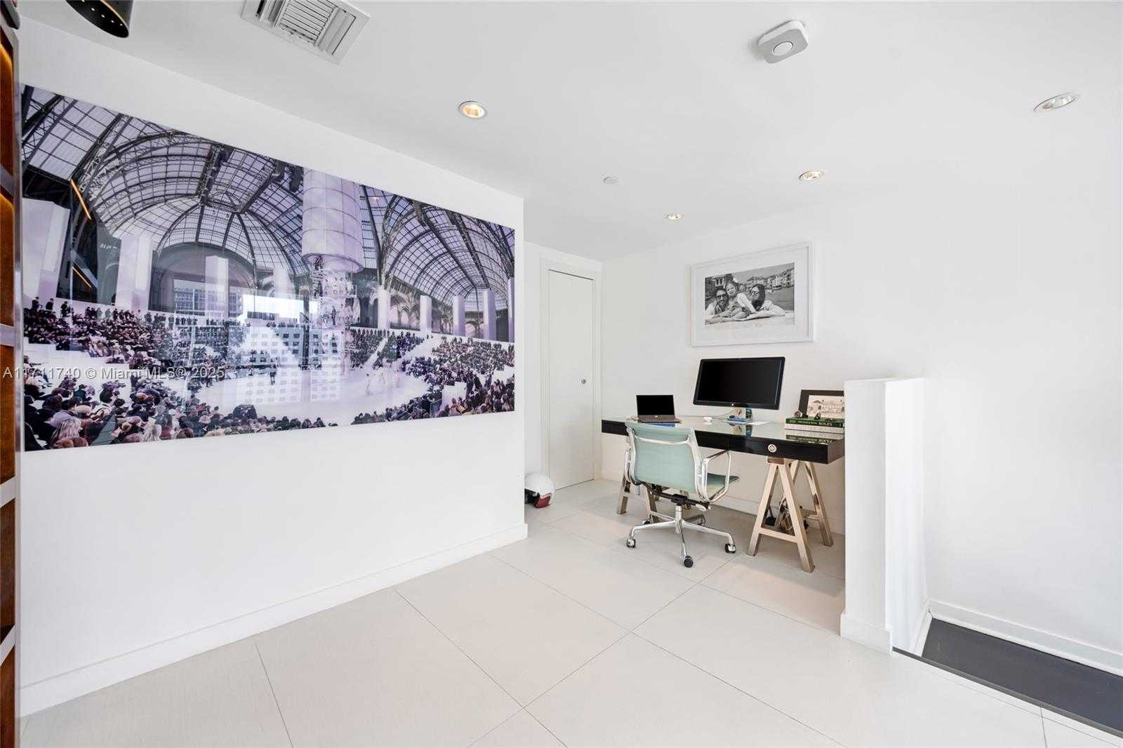 Small Image of 200 BISCAYNE BOULEVARD WAY #904, Miami Number 27