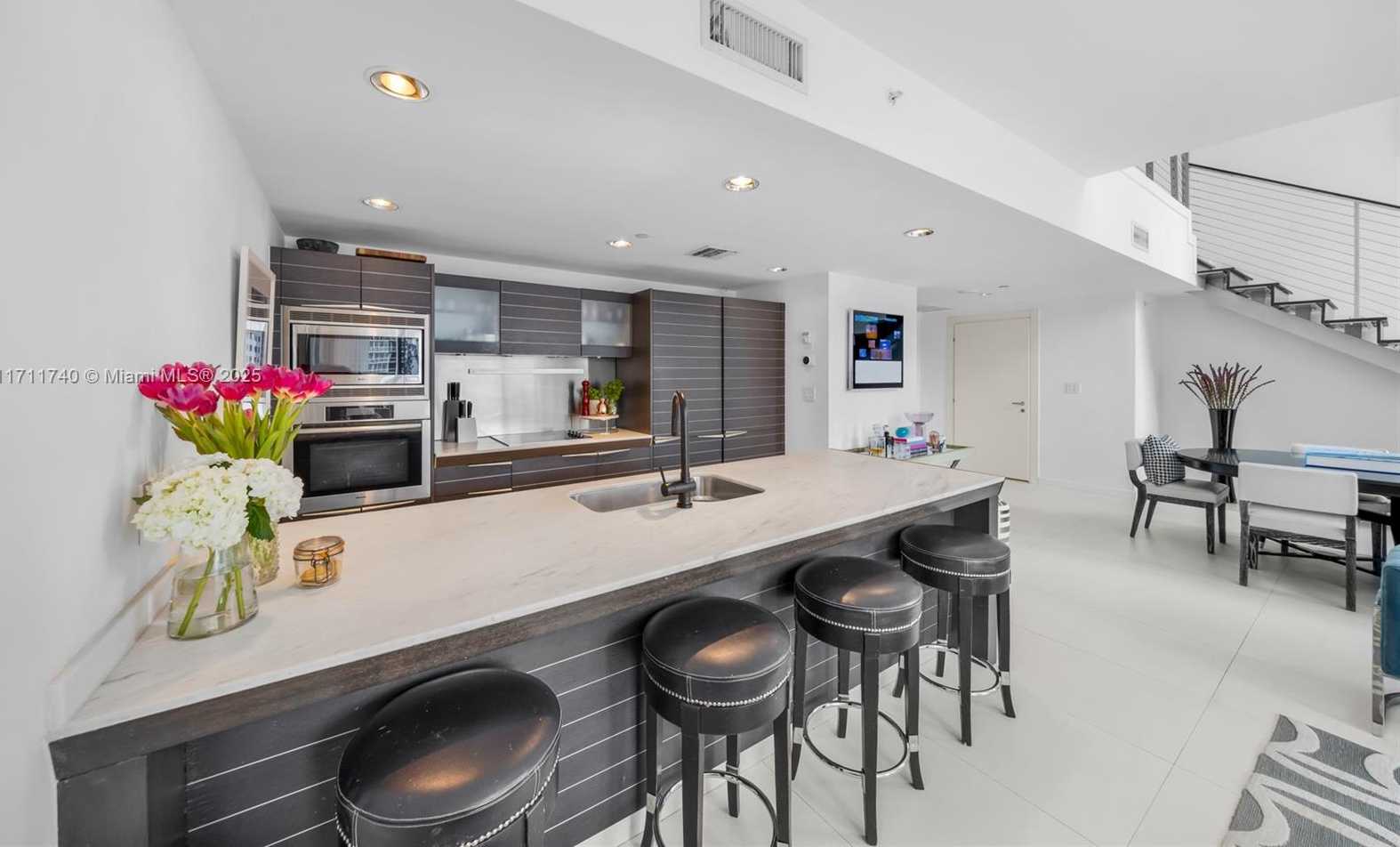 Small Image of 200 BISCAYNE BOULEVARD WAY #904, Miami Number 9