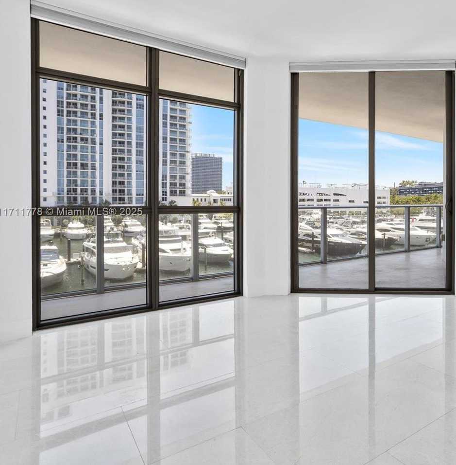 Small Image of 17301 BISCAYNE BLVD #305, North Miami Beach Number 29