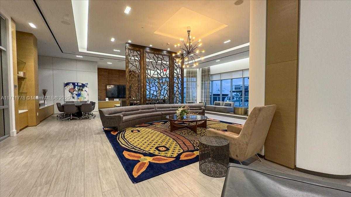 Small Image of 17301 BISCAYNE BLVD #305, North Miami Beach Number 46
