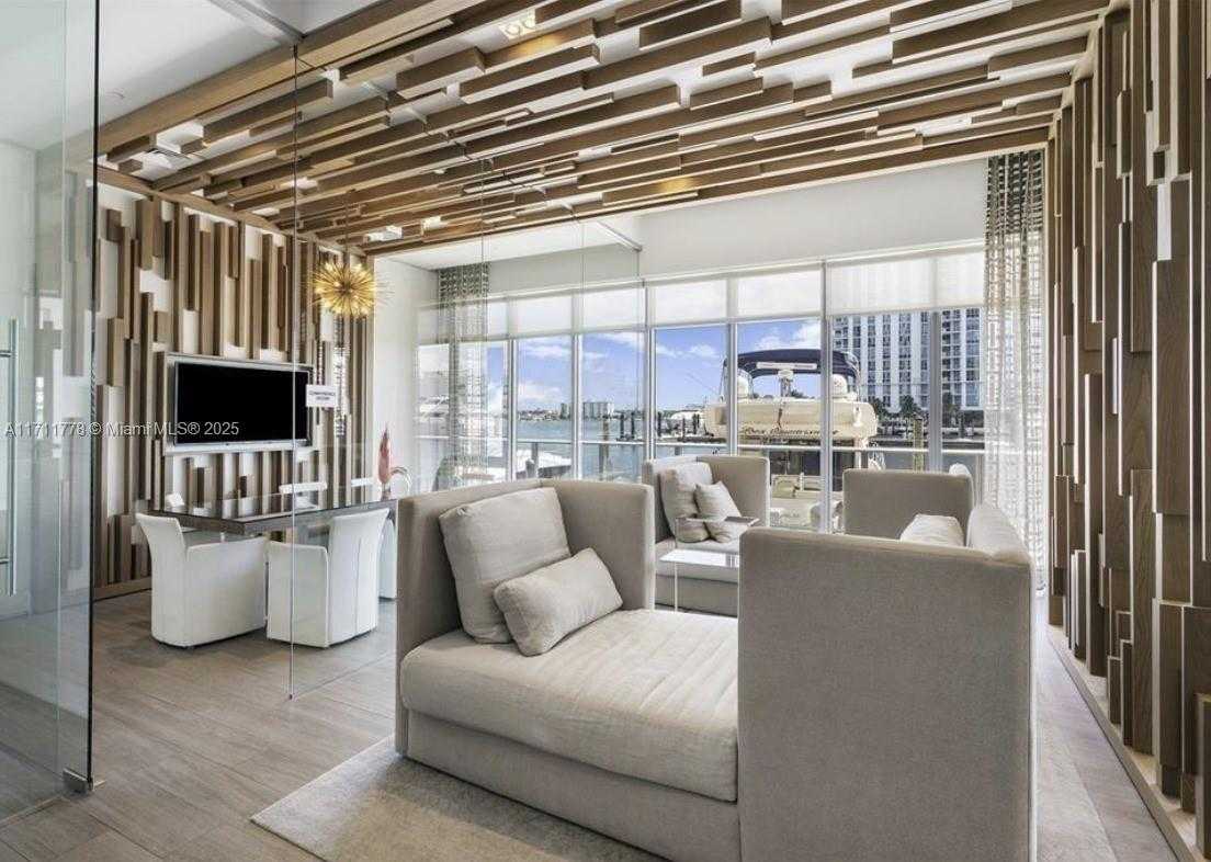 Small Image of 17301 BISCAYNE BLVD #305, North Miami Beach Number 54