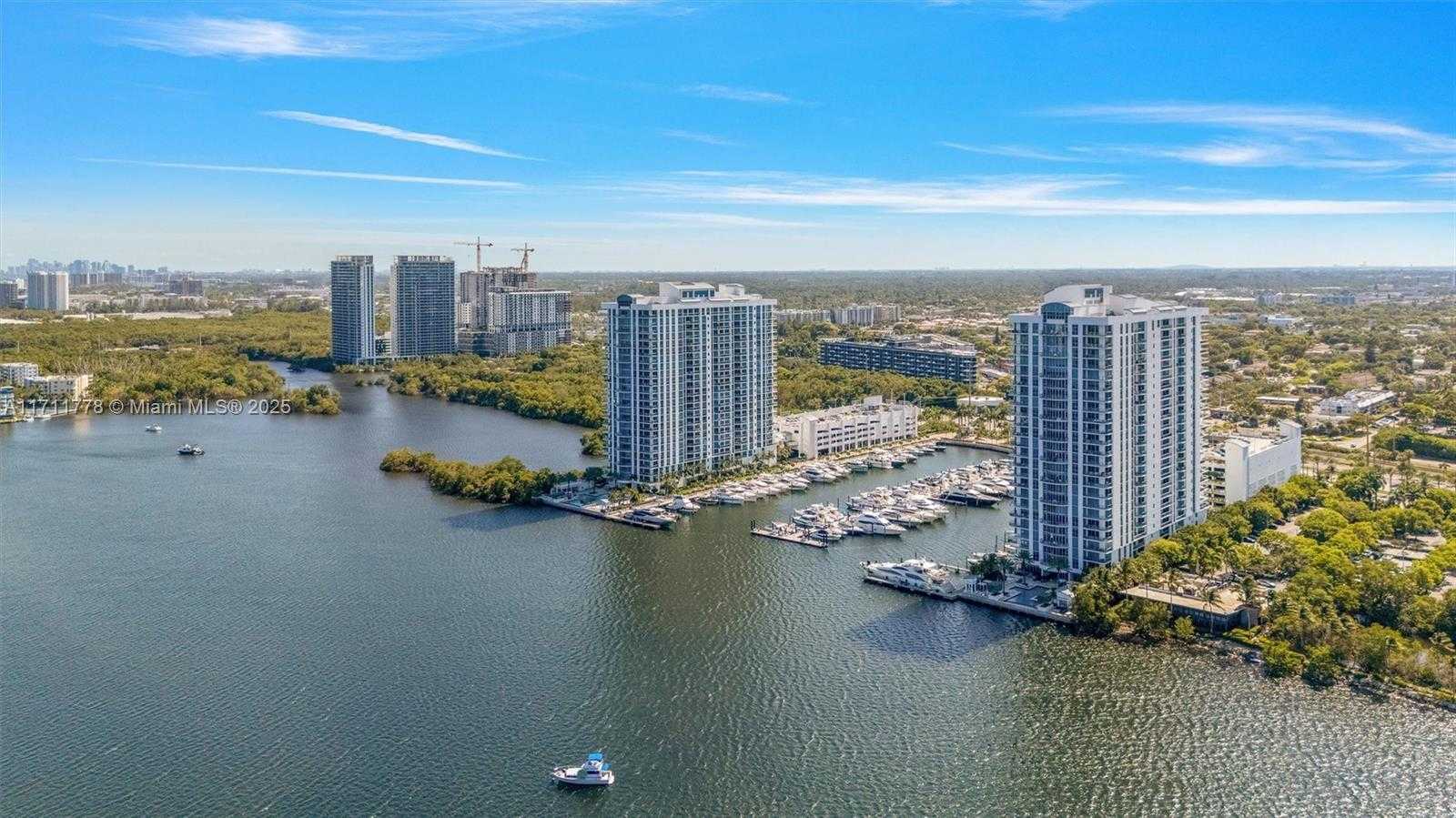 Small Image of 17301 BISCAYNE BLVD #305, North Miami Beach Number 58