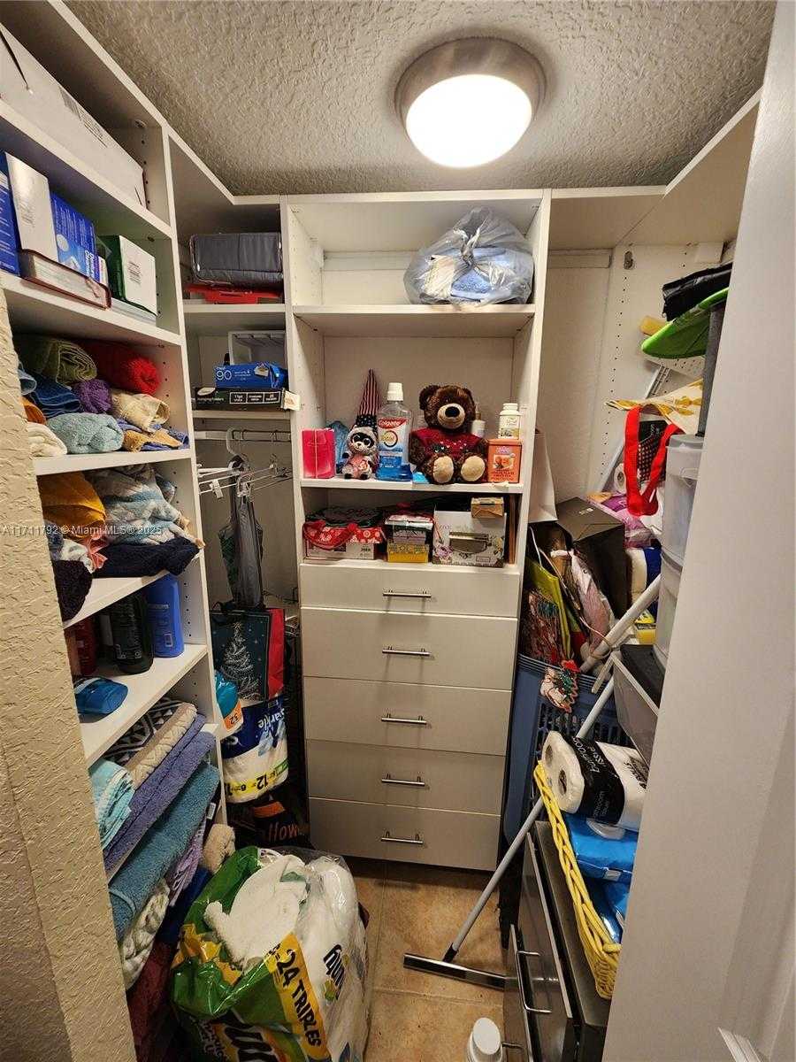 Small Image of 1000 SAINT CHARLES PL #406, Pembroke Pines Number 24