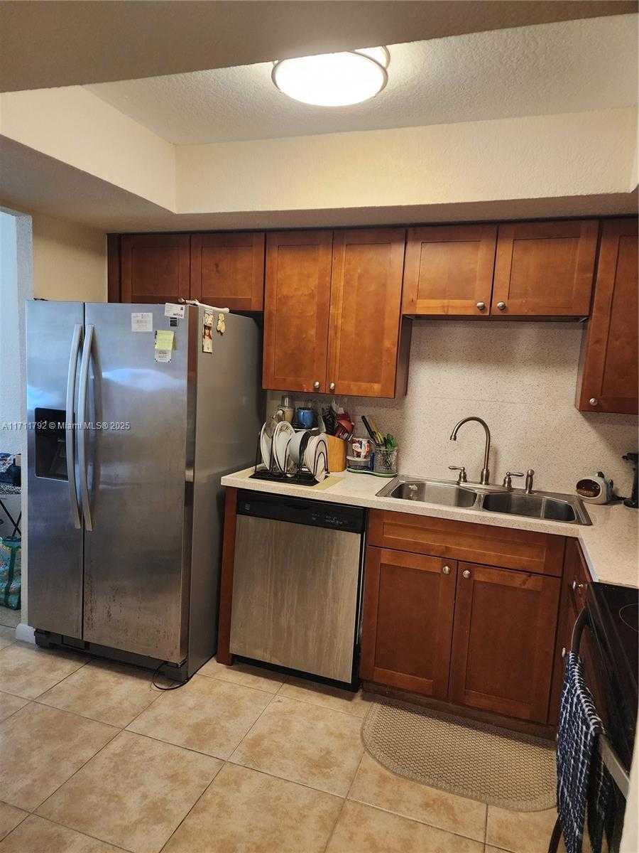Small Image of 1000 SAINT CHARLES PL #406, Pembroke Pines Number 28