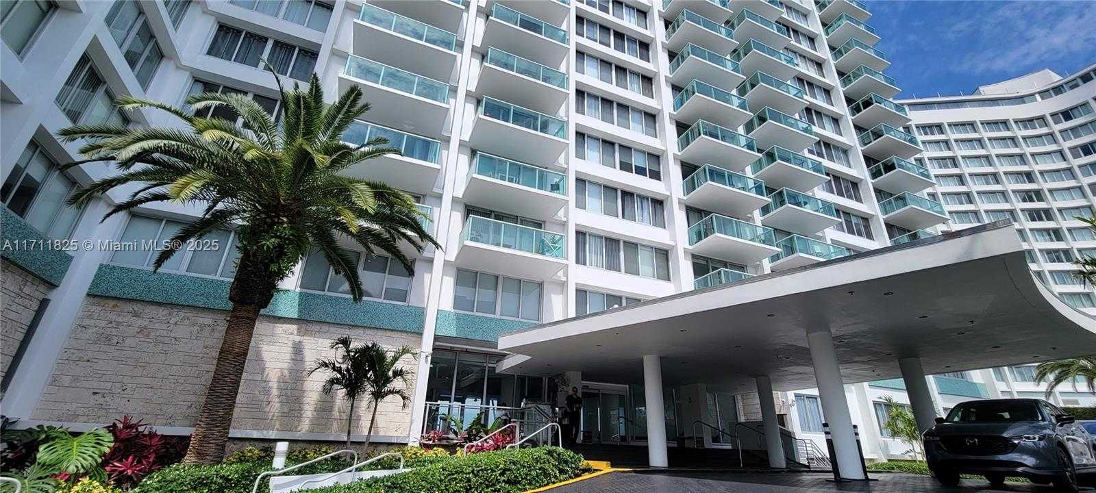 Small Image of 1000 WEST AVE #204, Miami Beach Number 2