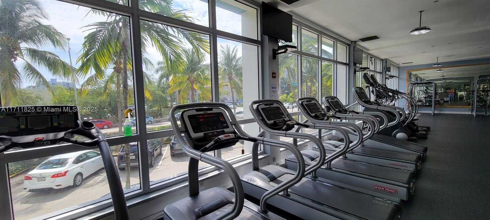 Small Image of 1000 WEST AVE #204, Miami Beach Number 23