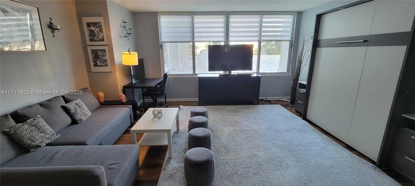 Small Image of 1000 WEST AVE #204, Miami Beach Number 6