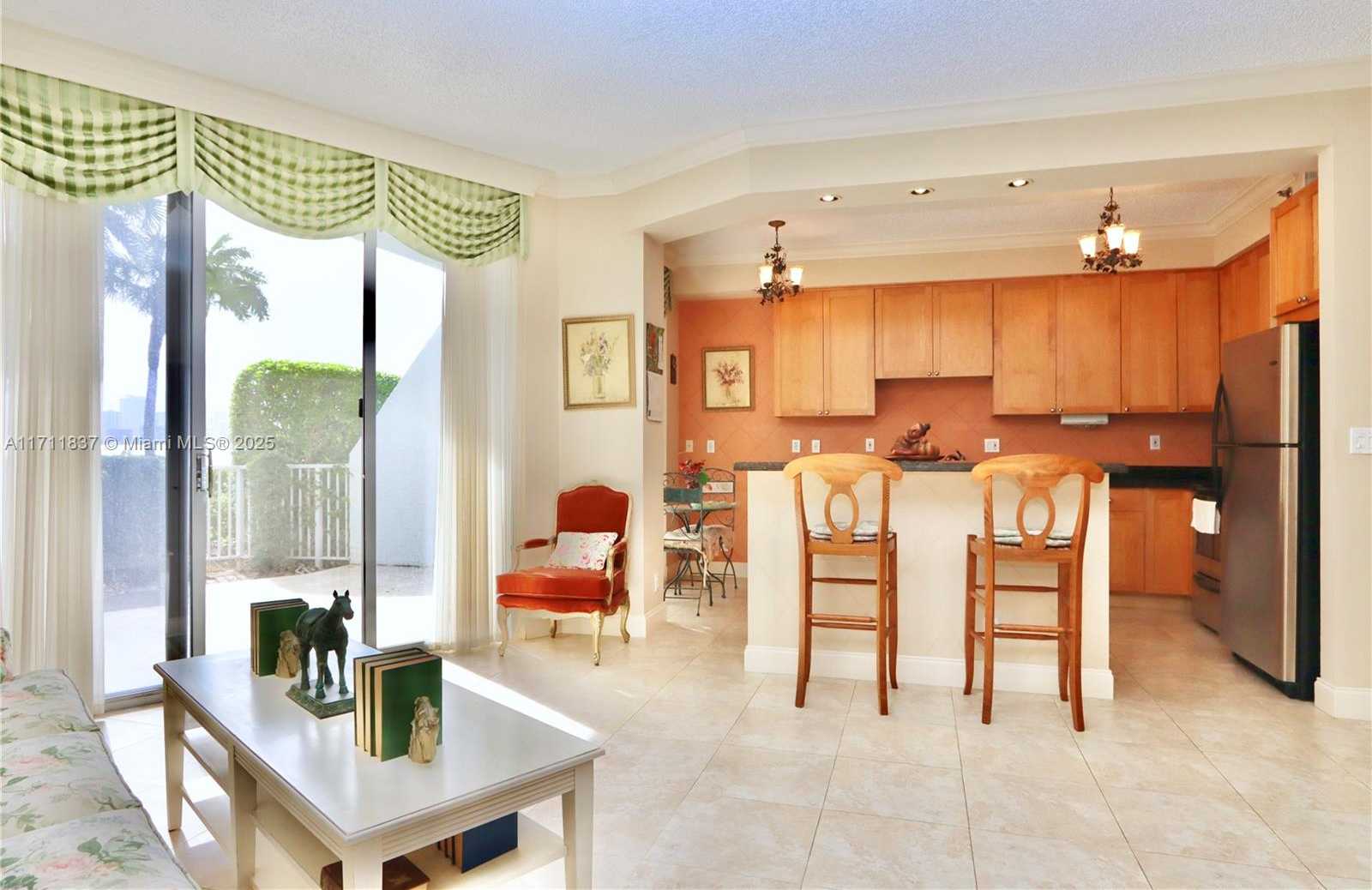 Small Image of 3600 MYSTIC POINTE DR #115, Aventura Number 12