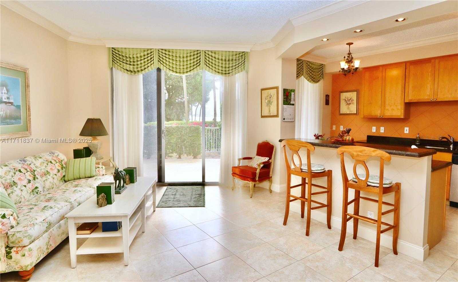 Small Image of 3600 MYSTIC POINTE DR #115, Aventura Number 15
