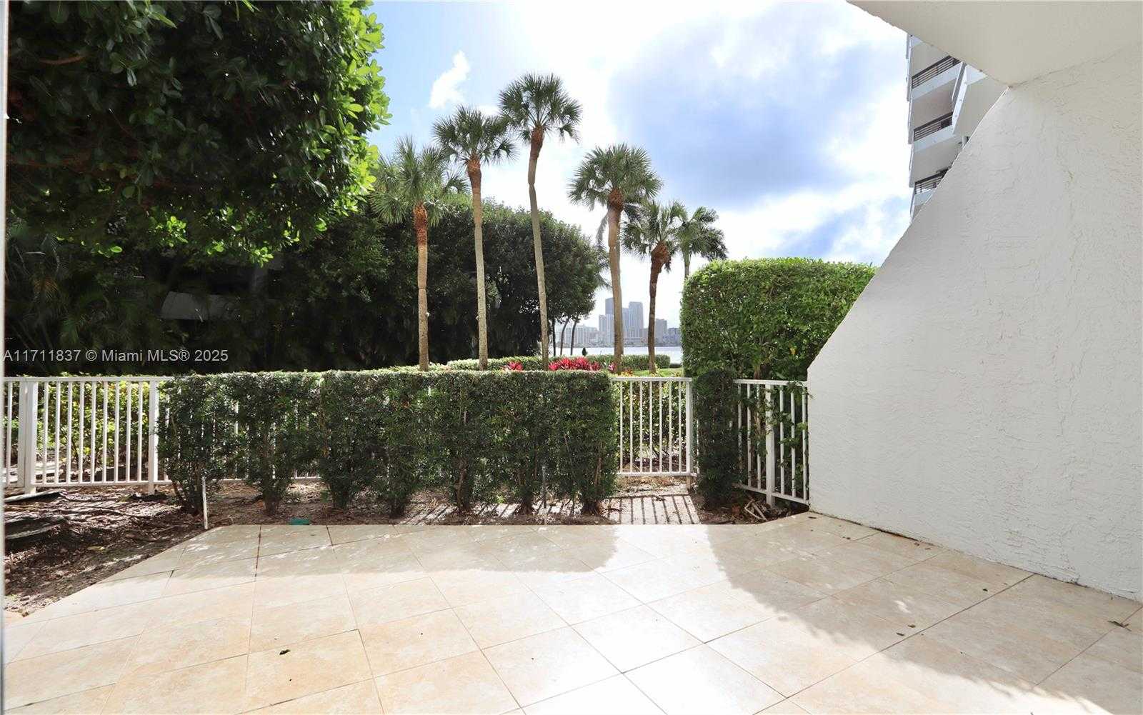 Small Image of 3600 MYSTIC POINTE DR #115, Aventura Number 3