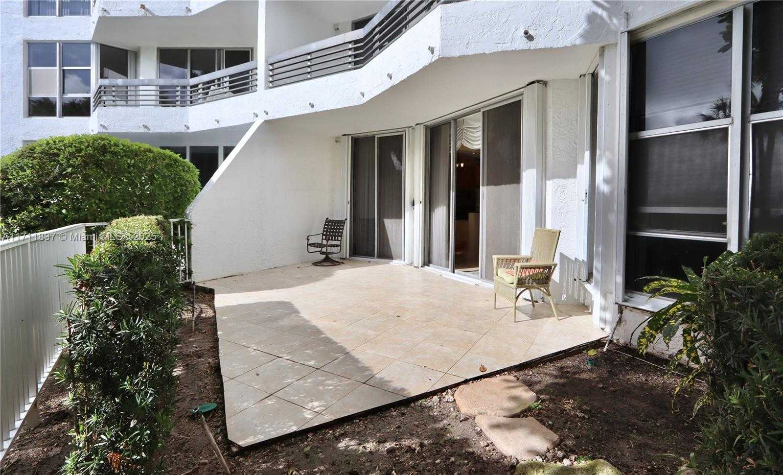 Small Image of 3600 MYSTIC POINTE DR #115, Aventura Number 36