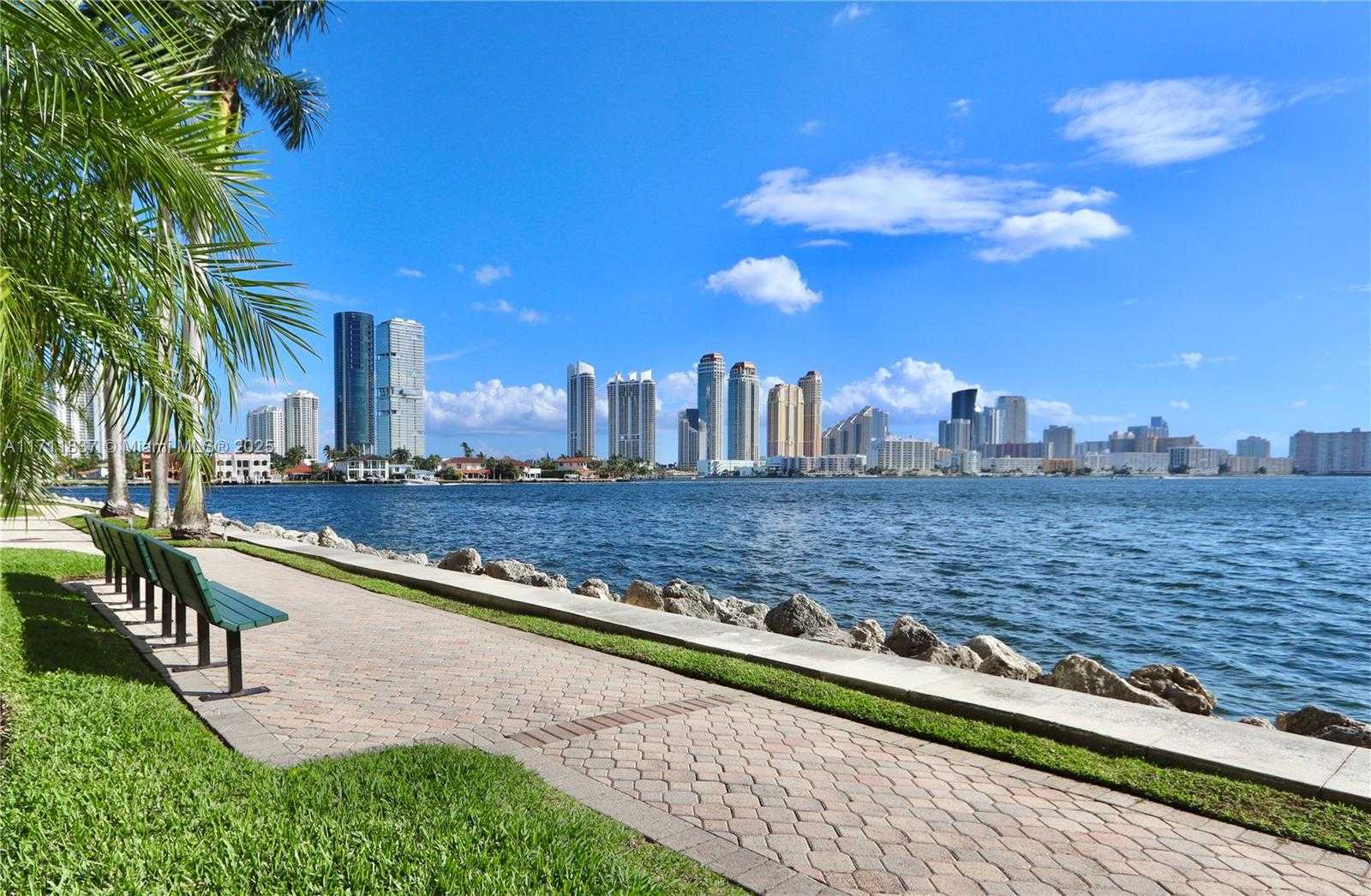 Small Image of 3600 MYSTIC POINTE DR #115, Aventura Number 37