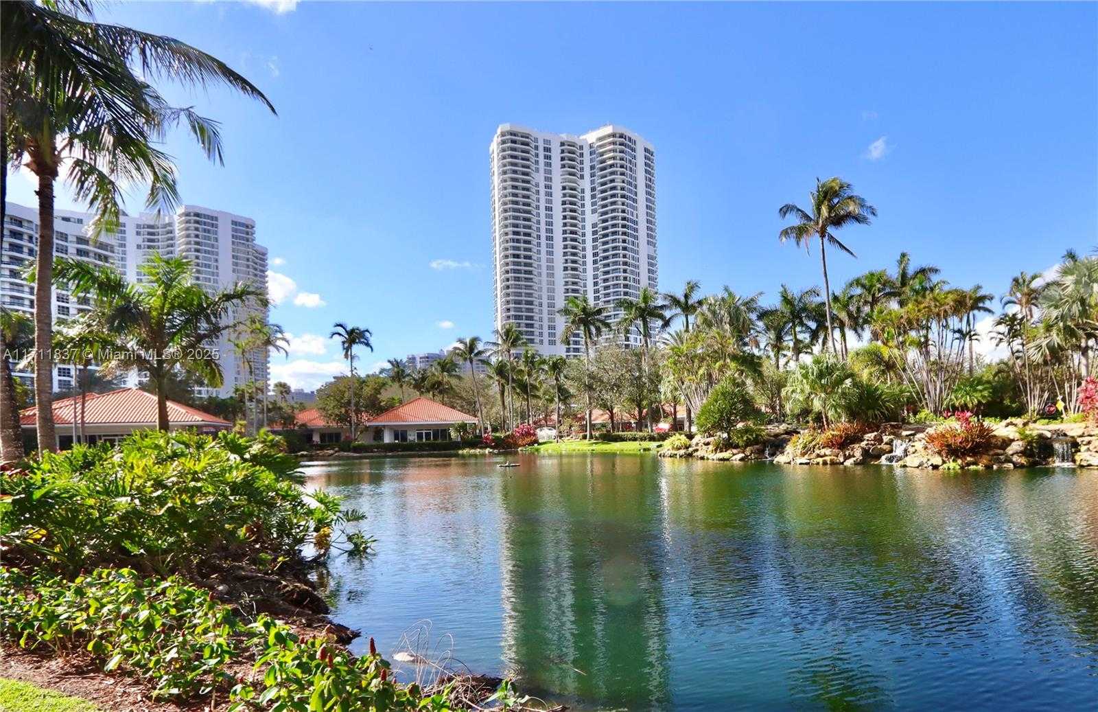 Small Image of 3600 MYSTIC POINTE DR #115, Aventura Number 38