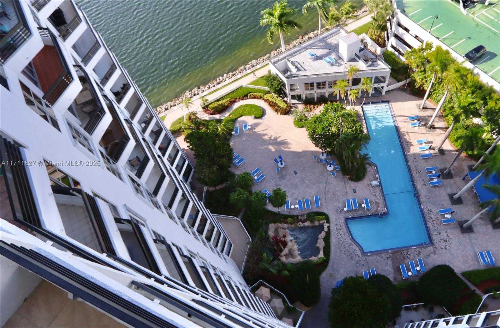 Small Image of 3600 MYSTIC POINTE DR #115, Aventura Number 41