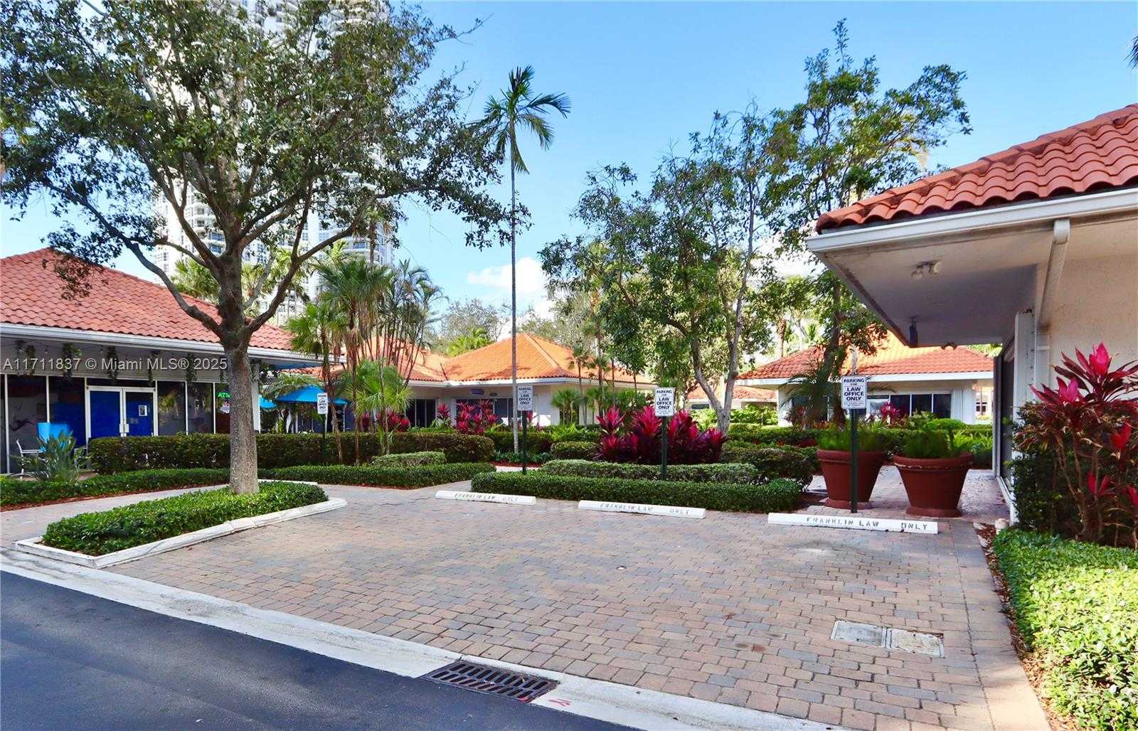 Small Image of 3600 MYSTIC POINTE DR #115, Aventura Number 48