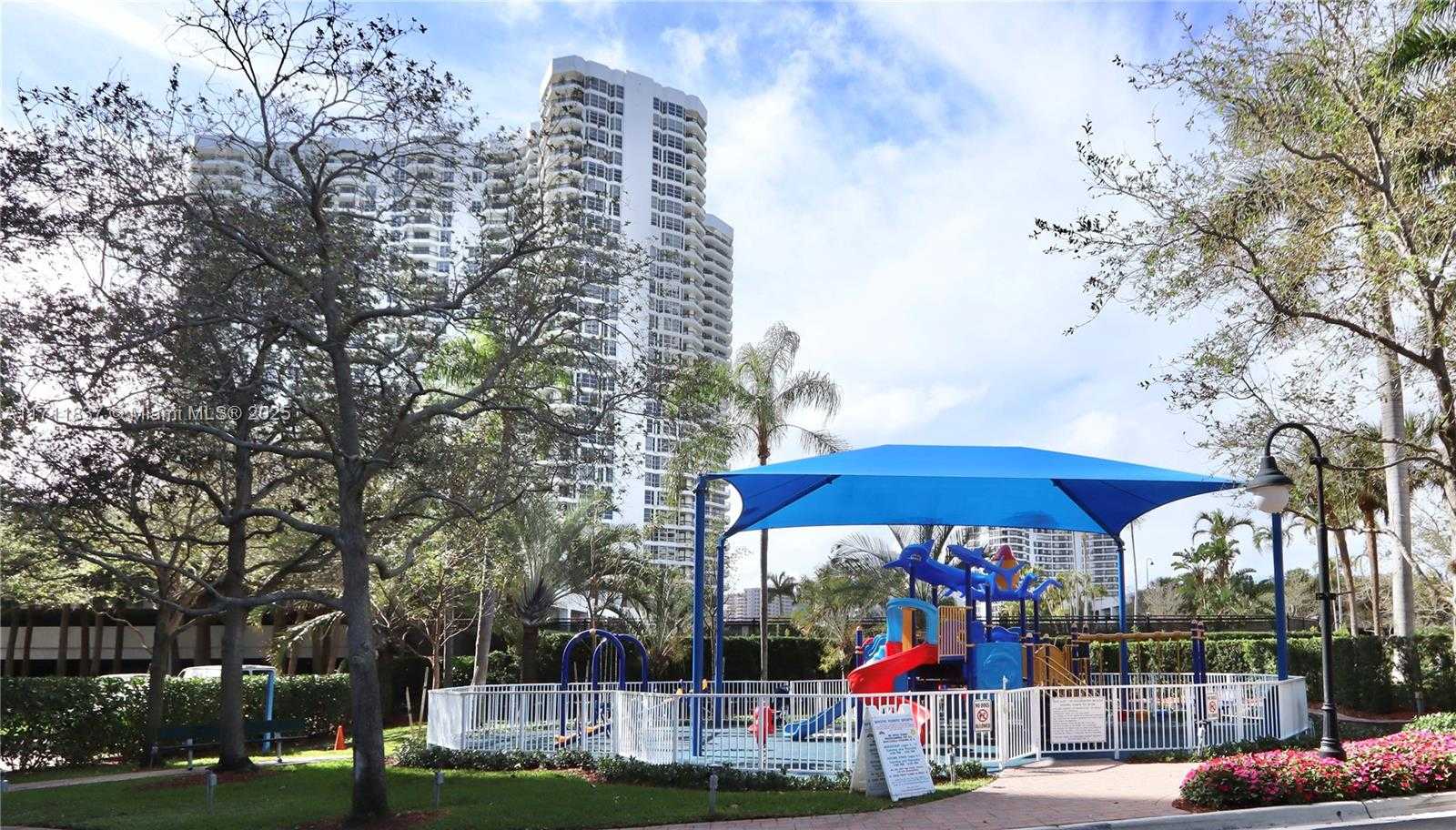 Small Image of 3600 MYSTIC POINTE DR #115, Aventura Number 49