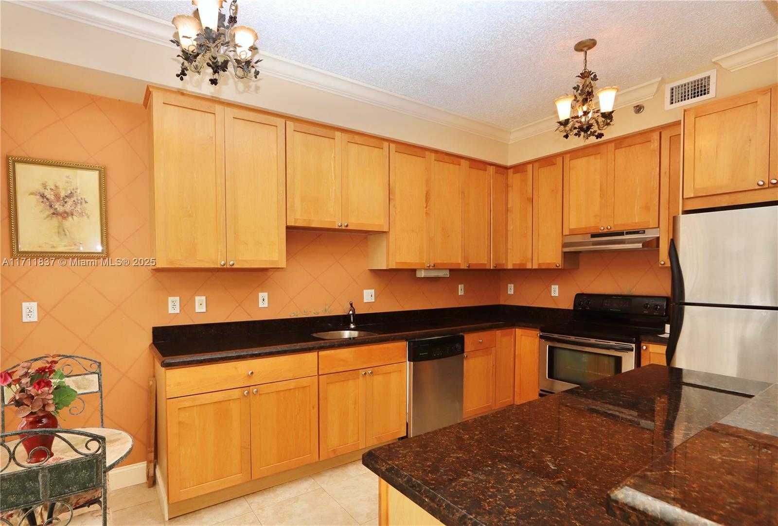 Small Image of 3600 MYSTIC POINTE DR #115, Aventura Number 8
